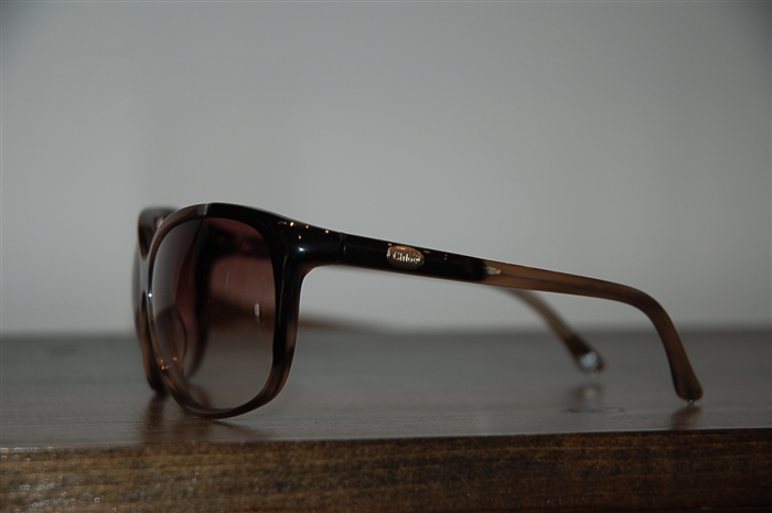 Umber Chloe Sunglasses, size O/S