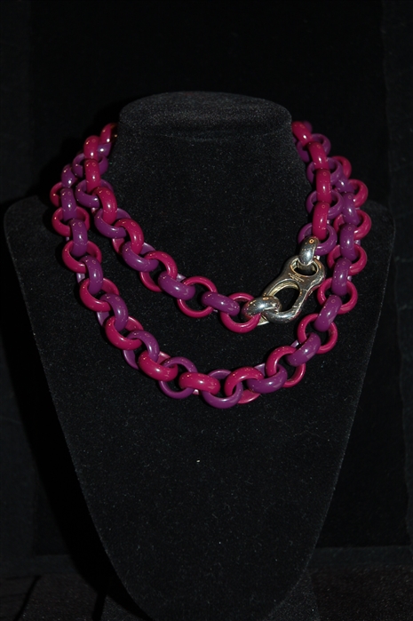 Aubergine Tiffany & Co Necklace, size O/S