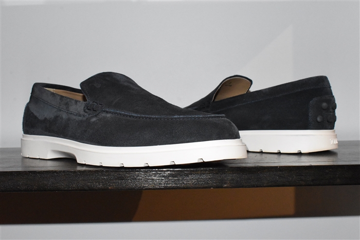 Navy Tod's Loafer, size 9