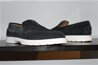Navy Tod's Loafer, size 9
