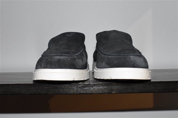 Navy Tod's Loafer, size 9