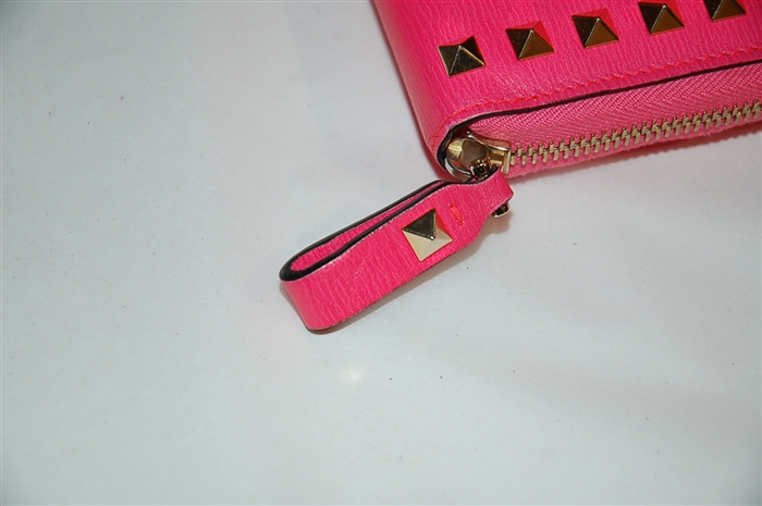 Hot Pink Valentino Wallet, size O/S