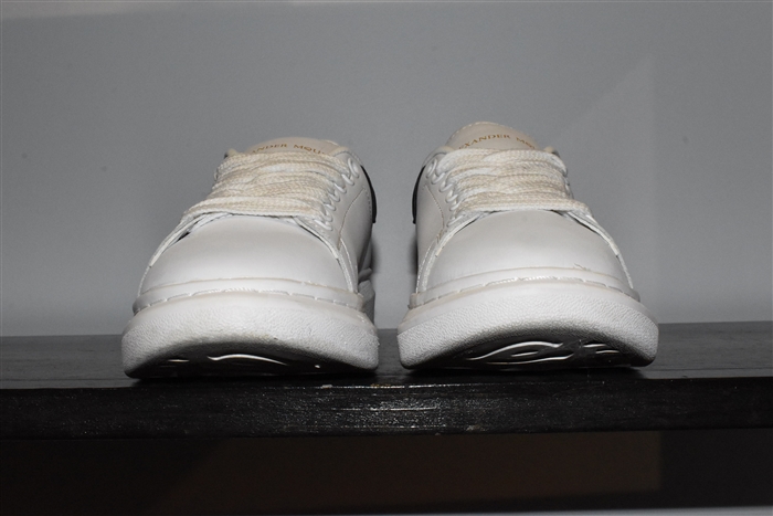 White Leather Alexander McQueen Sneaker, size 6