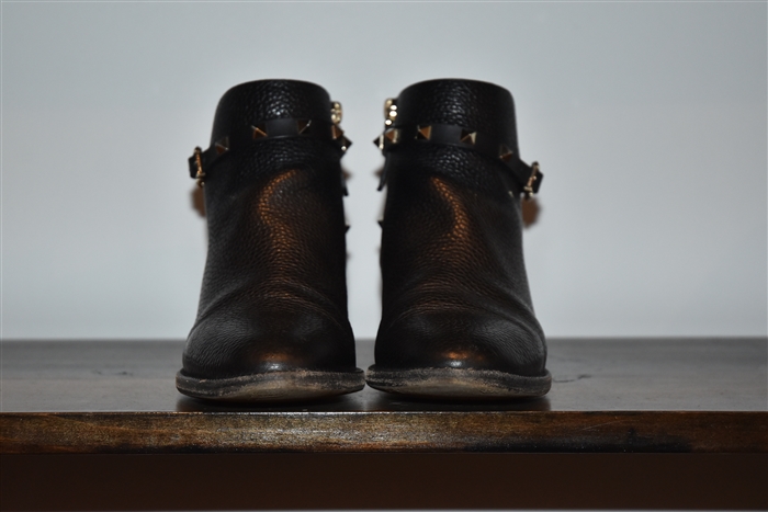 Black Leather Valentino Ankle Boots, size 7