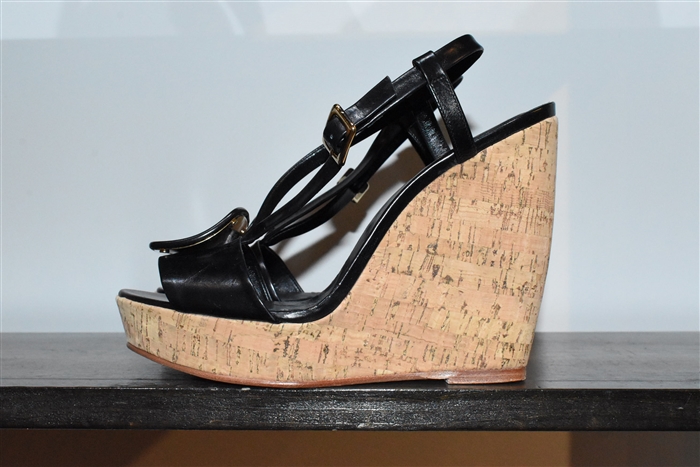 Black Leather Roger Vivier Wedge, size 9.5