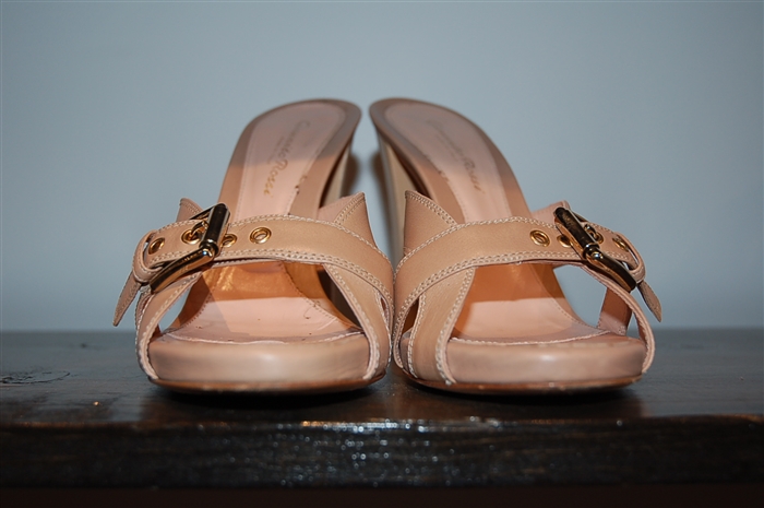 Soft Beige Gianvito Rossi Sandal, size 8.5