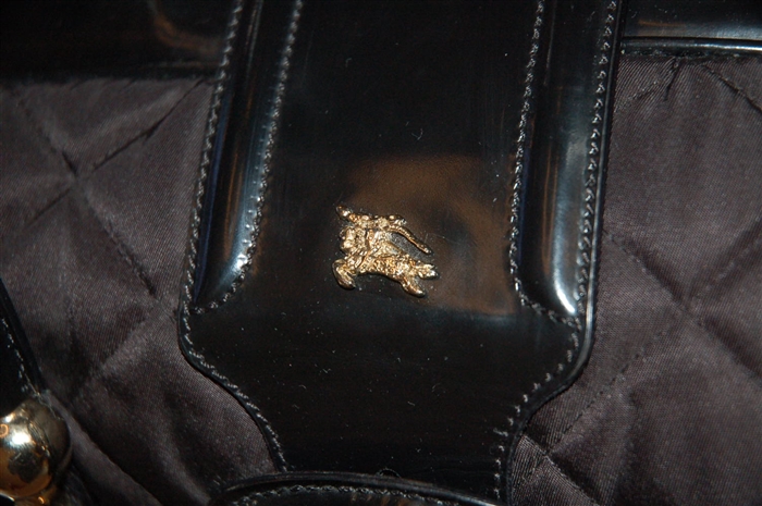 Basic Black Burberry Carry-All, size L