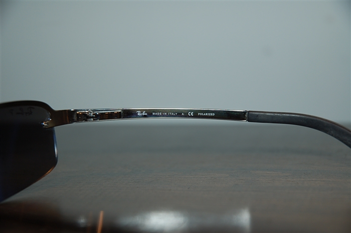 Gunmetal Ray Ban Sunglasses, size O/S