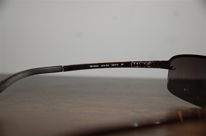 Gunmetal Ray Ban Sunglasses, size O/S