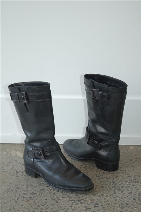 Black Leather Tod's Boots, size 6.5