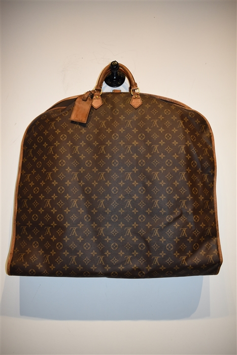 Monogram Louis Vuitton Garment Bag, size O/S