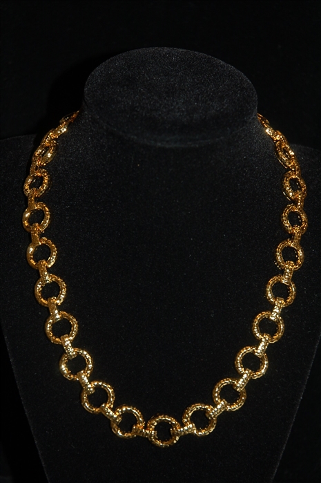 Gold Nina Ricci Necklace, size O/S