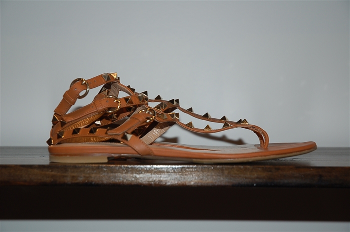 Warm Brown Valentino Sandal, size 8