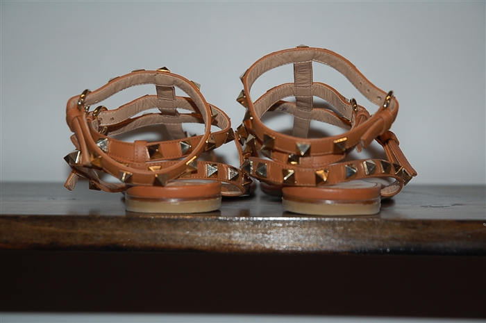 Warm Brown Valentino Sandal, size 8