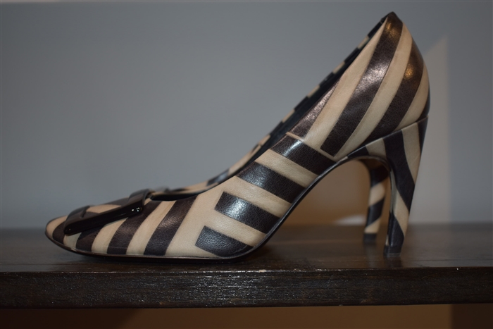 Black & Beige Roger Vivier Pumps, size 8