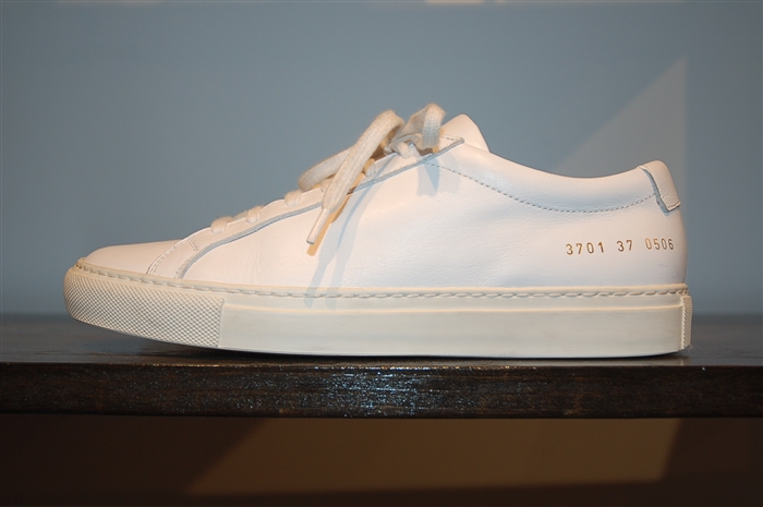 Bright White Common Projects Sneaker, size 8
