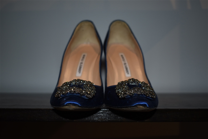 Sapphire Manolo Blahnik Pumps, size 6.5
