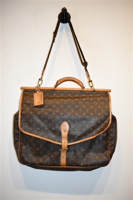 Monogram Louis Vuitton Luggage, size L