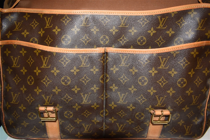 Monogram Louis Vuitton Luggage, size L