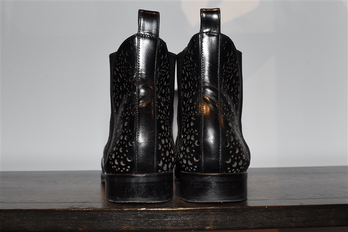 Black Leather Alaia Chelsea Boots, size 9