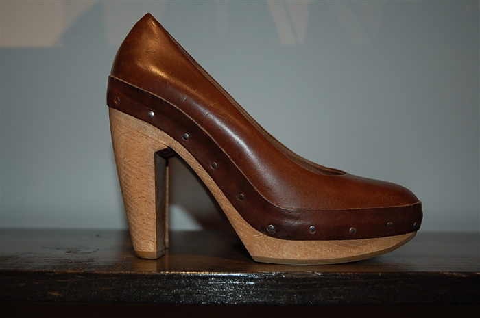 Dark Leather Marni Pumps, size 7