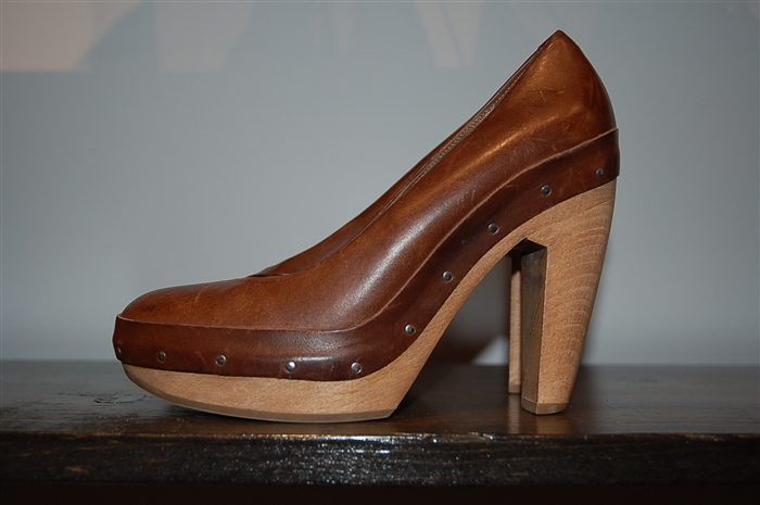 Dark Leather Marni Pumps, size 7