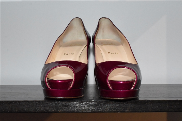 Boysenberry Christian Louboutin Pumps, size 8