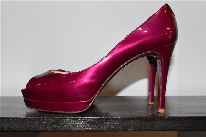 Boysenberry Christian Louboutin Pumps, size 8