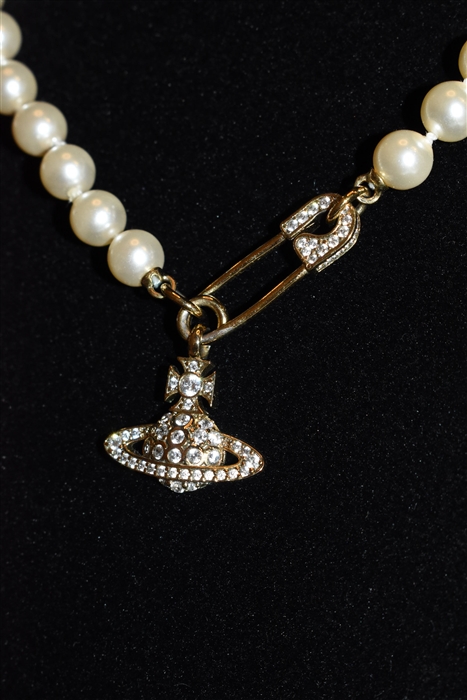 Pearl Vivienne Westwood Necklace, size O/S