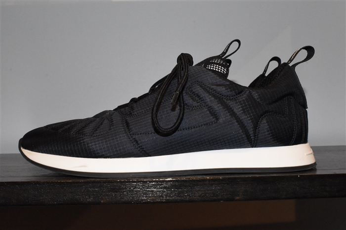 Navy Fendi Sneaker, size 8