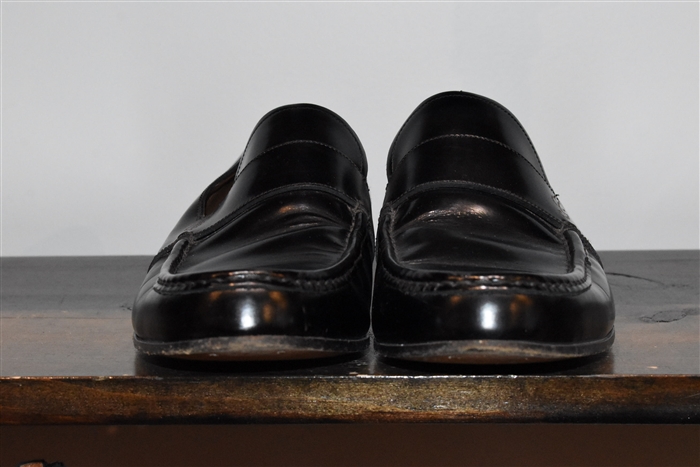 Black Leather Gucci Loafer, size 8.5
