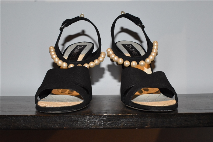 Black Leather Chanel Sandal, size 7.5