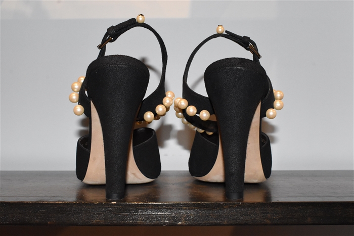 Black Leather Chanel Sandal, size 7.5