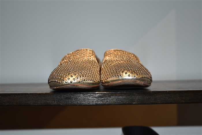 Gold Miu Miu Slippers, size 7