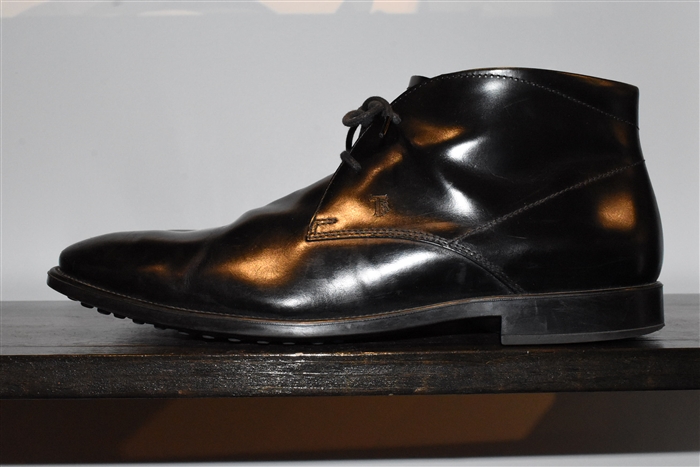 Black Leather Tod's Desert Boot, size 10.5