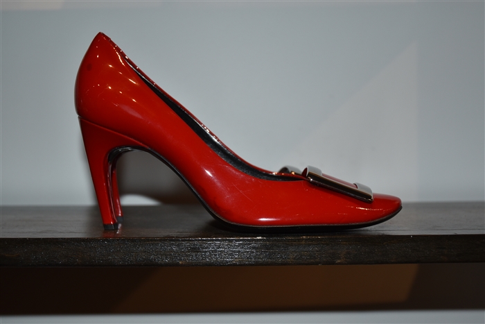 Lipstick Red Roger Vivier Pumps, size 8.5