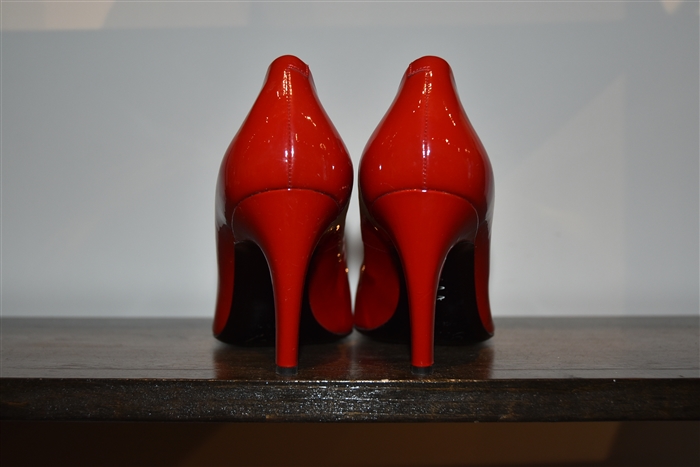Lipstick Red Roger Vivier Pumps, size 8.5