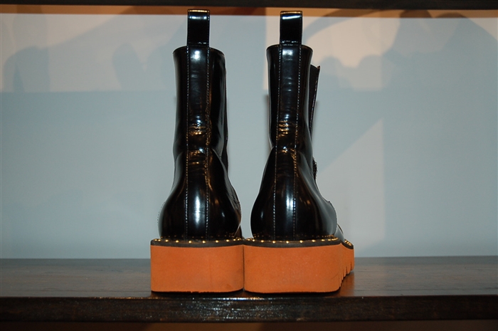 Shiny Black Stella McCartney Chelsea Boots, size 7