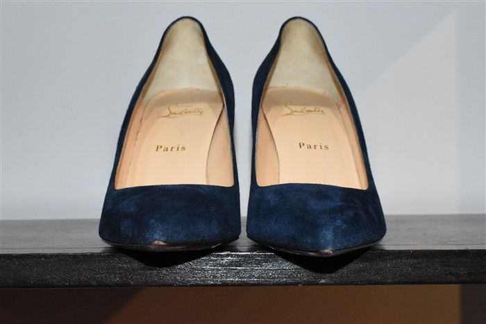 Navy Christian Louboutin Pumps, size 9