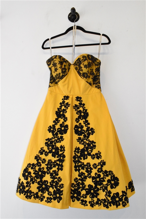Golden Yellow Oscar de la Renta Short Gown, size 6