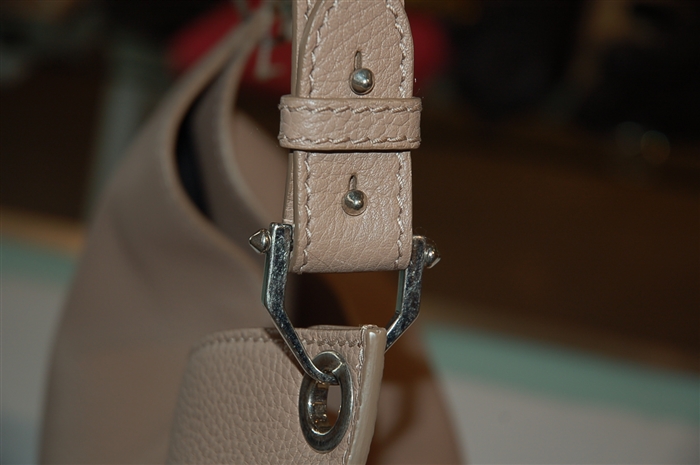 Sand Alexander McQueen Hobo, size M