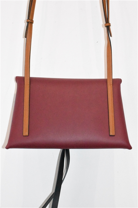 Burgundy Stuart Weitzman Shoulder Bag, size S