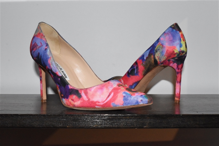 Abstract Print Manolo Blahnik Pumps, size 7