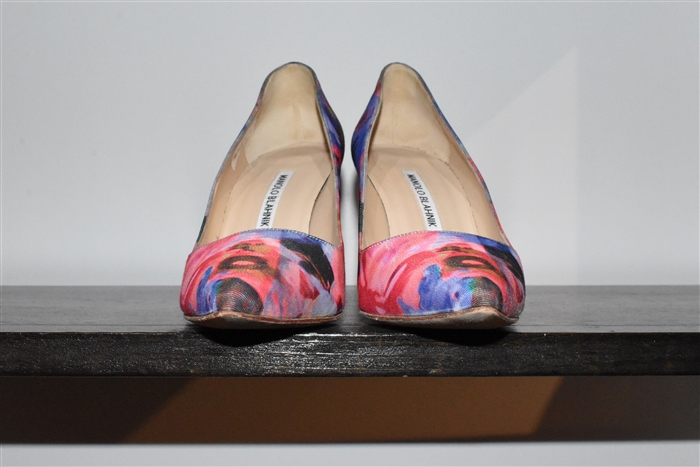 Abstract Print Manolo Blahnik Pumps, size 7