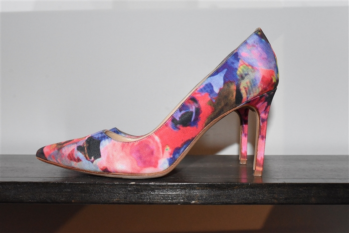 Abstract Print Manolo Blahnik Pumps, size 7