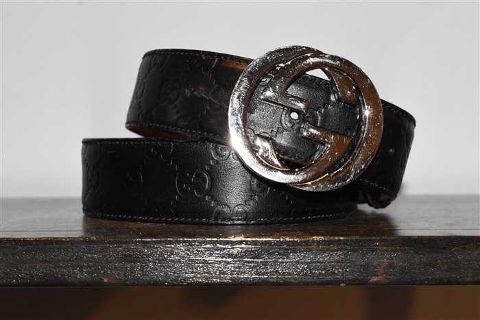 Black Leather Gucci Belt, size XL