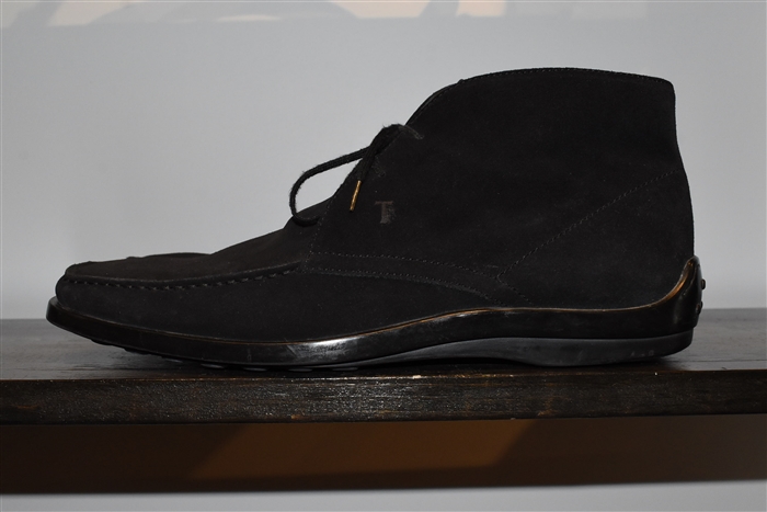 Black Suede Tod's Desert Boot, size 10