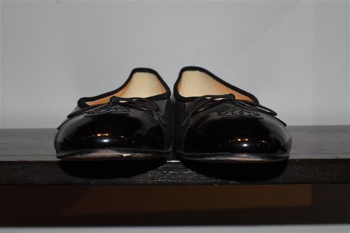 Metallic Silver Chanel Ballet Flats, size 9