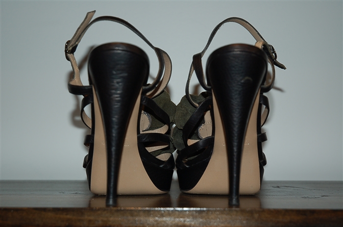Black Leather Valentino Sandal, size 8