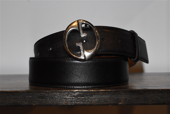Black Leather Gucci Belt, size XL